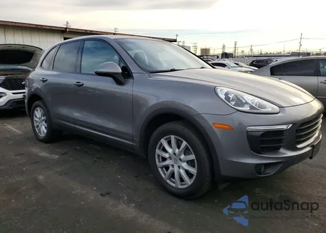2016 Porsche Cayenne z USA, uszkodzony, nr VIN WP1AA2A27GLA10299